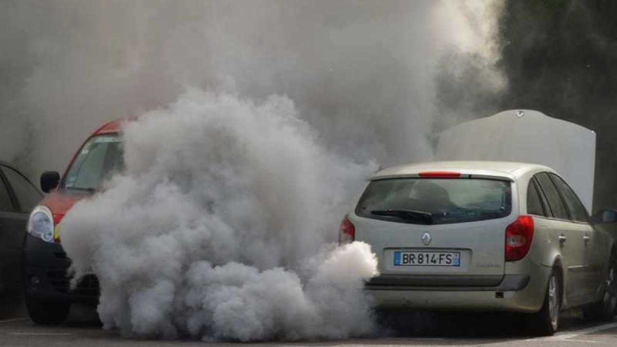 masina_poluare_03285400