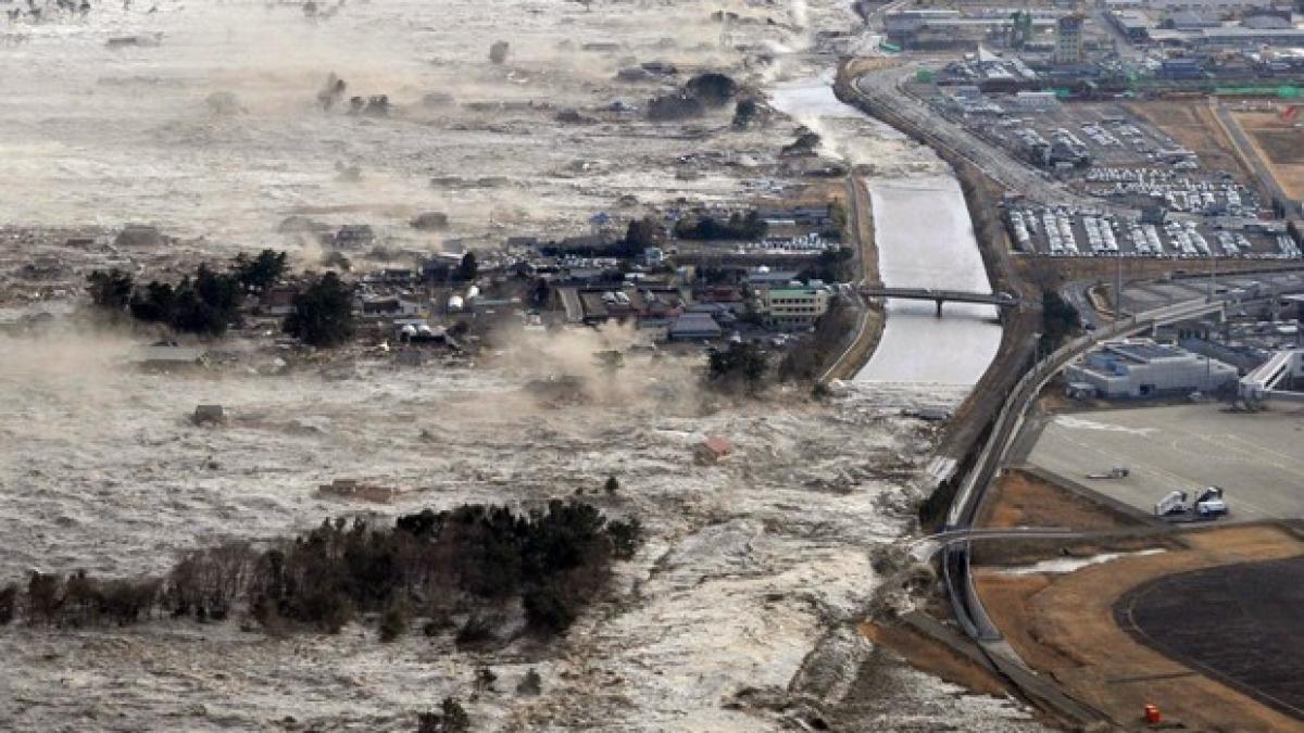 japanese_tsunami_61336300