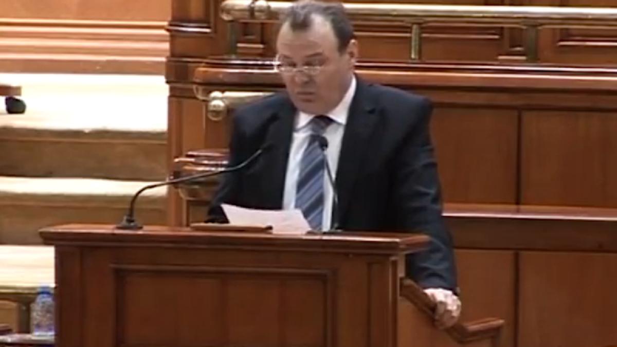 lucian_sova_parlament_40870500