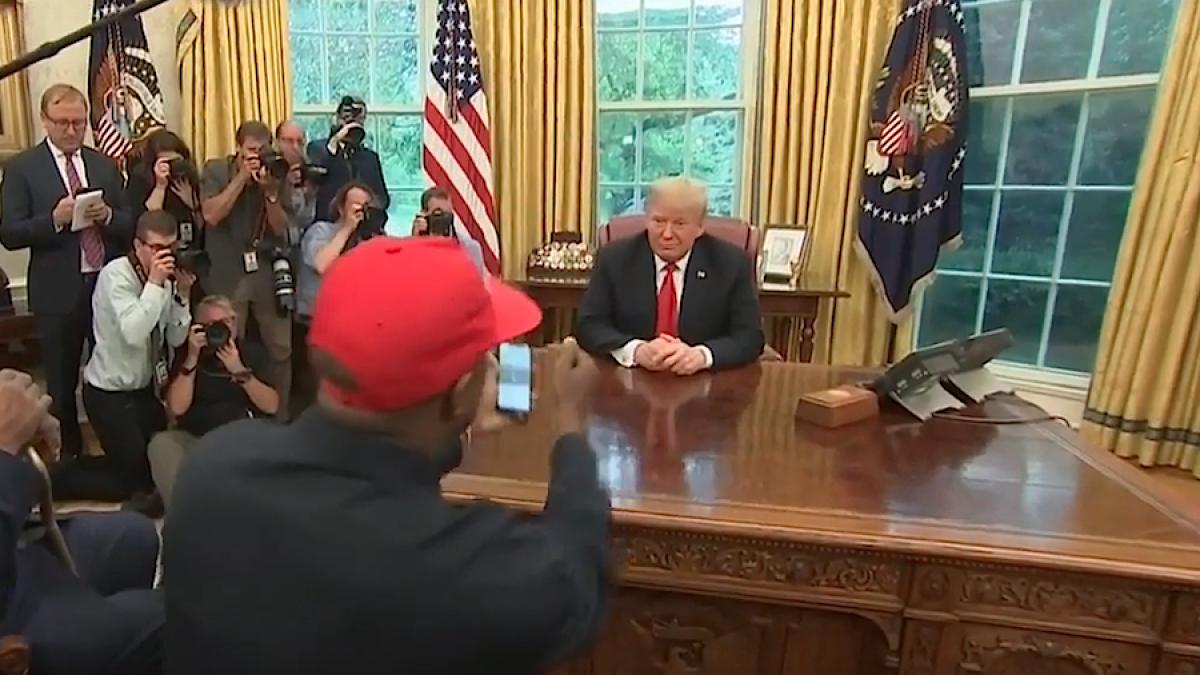 trump_kanye_west_02_27722400