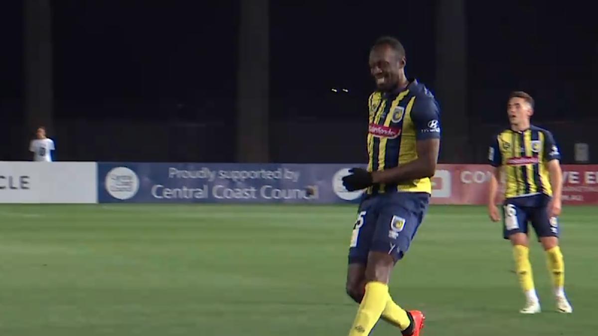 usain bolt senzatie pe teren fotbalisti celebri l au felicitat video