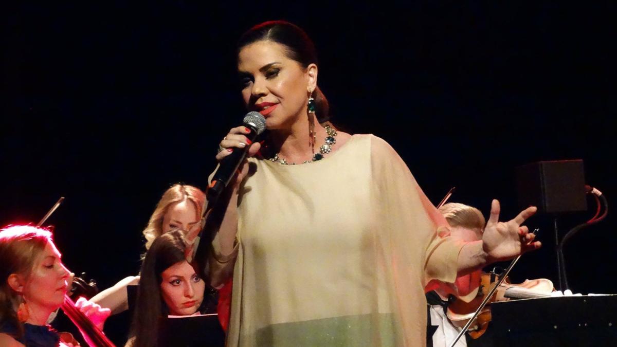 luminita-anghel_59418700