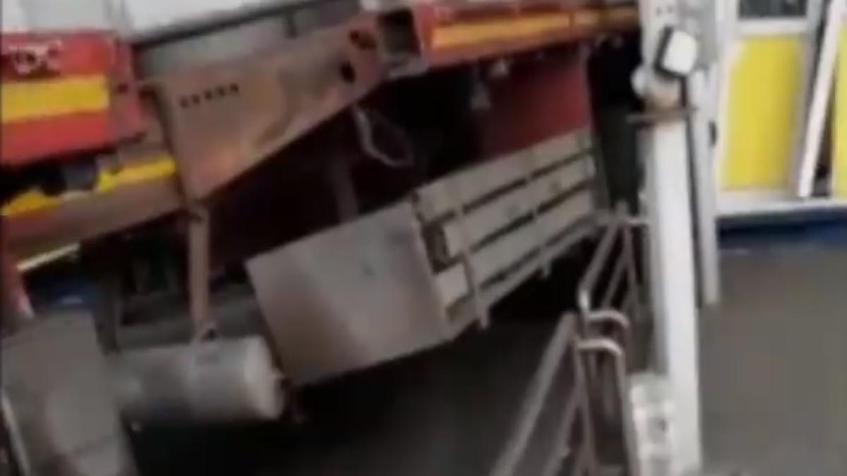 accident-fetesti_02425100