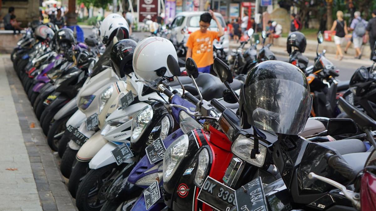 scutere_strazi_72882800