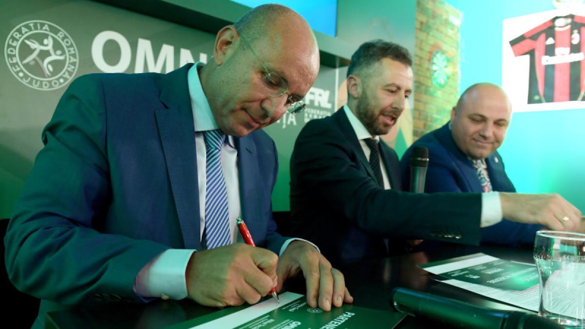 cozmin_gusa_92532600