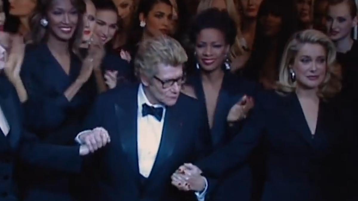 catherine_deneuve_yves_saint_laurent_12062100