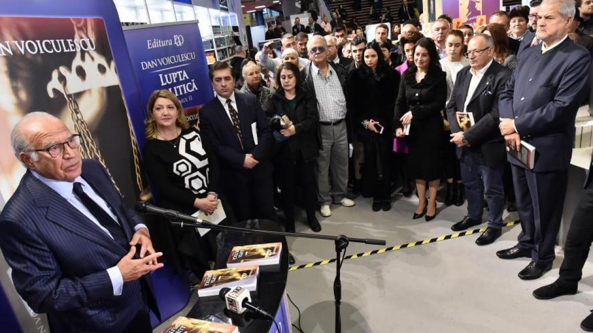 dan_voiculescu_lansare_gaudeamus_70739700