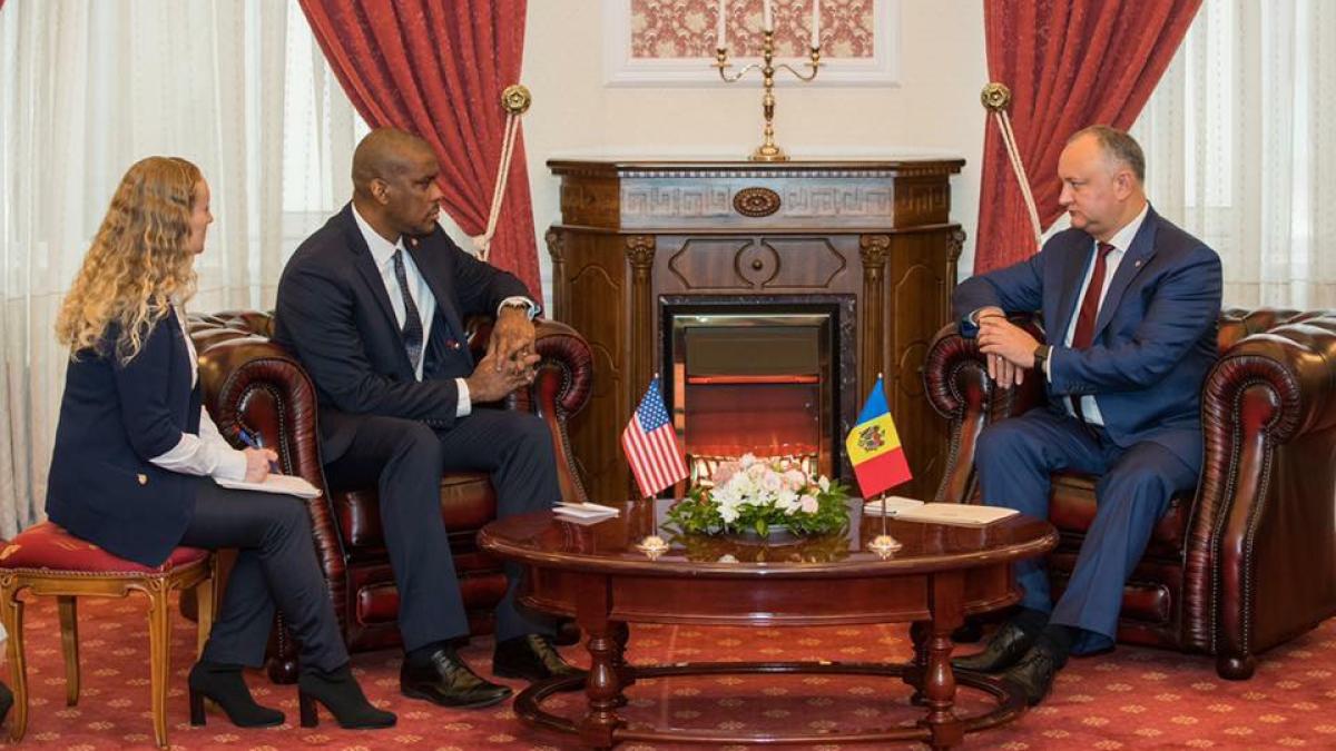 dodon_ambasador_hogan_20619000