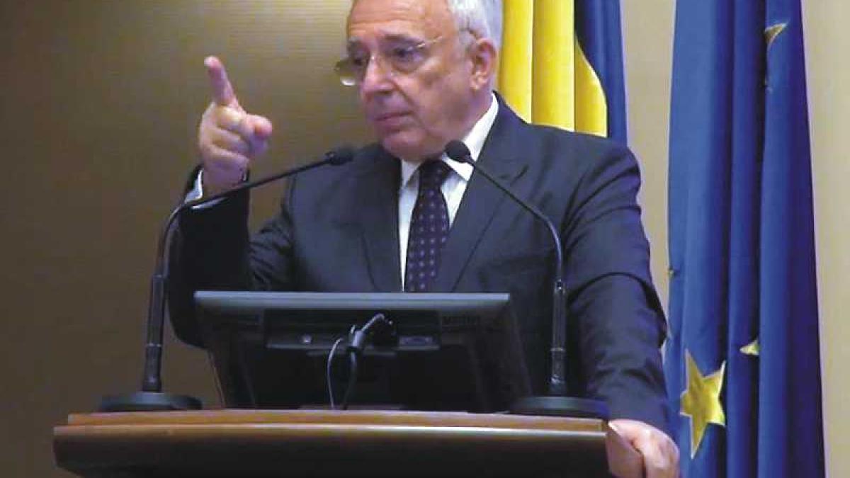 mugur_isarescu_06_41158900