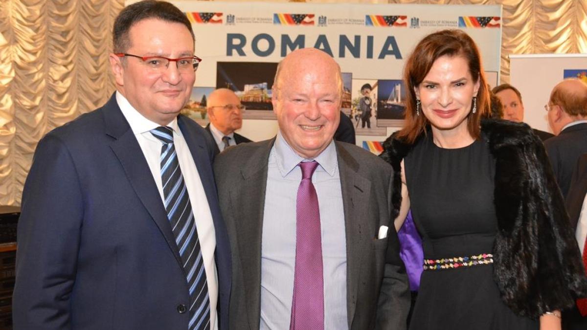 maior_lansare_carte_2_54955400