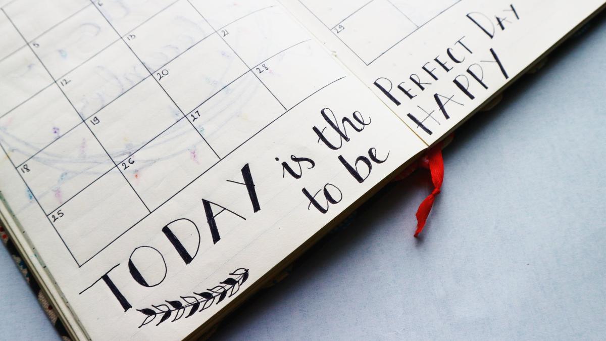 calendar-11_96217400