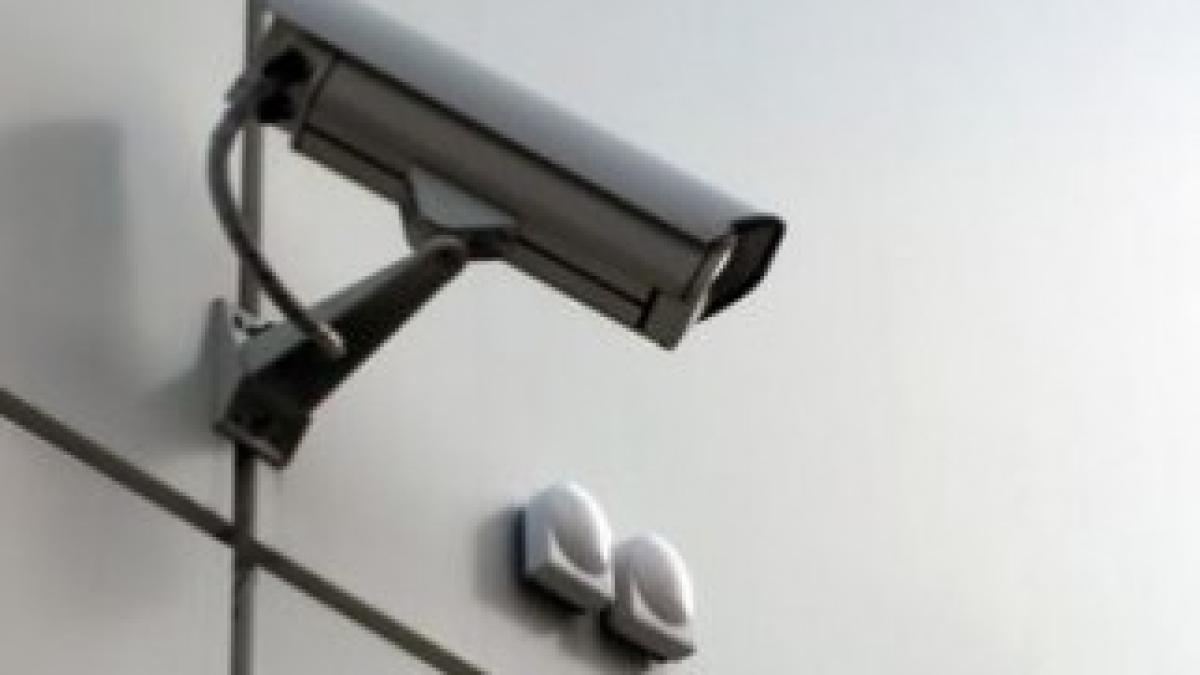 464207-camera_supraveghere