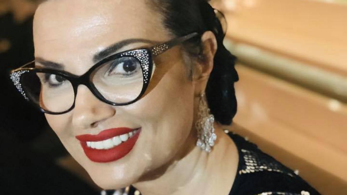 ozana_barabancea_35683800