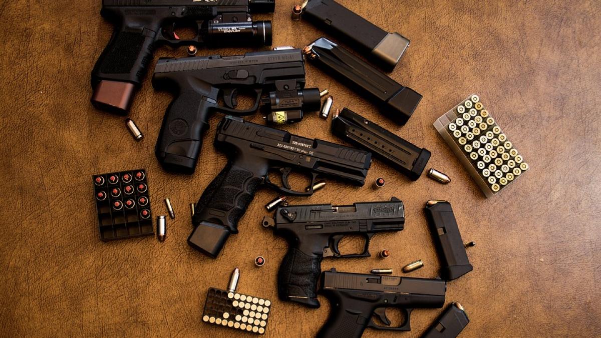 pistoale_arme_83735700