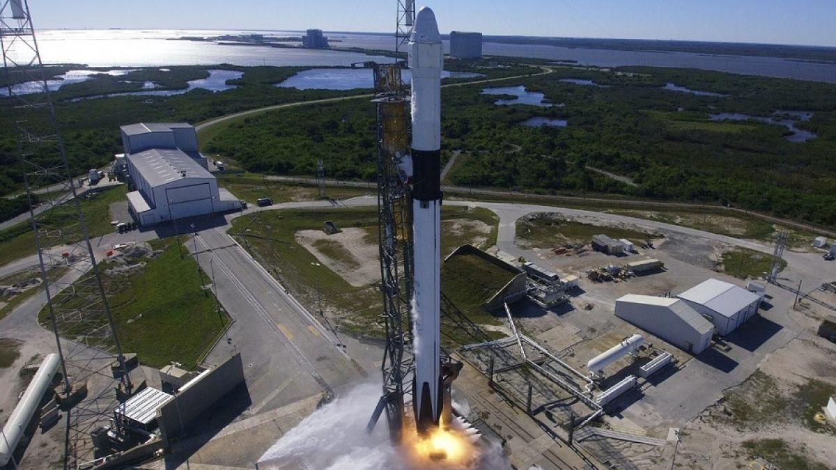 falcon_racheta_spacex_lansare_16277600