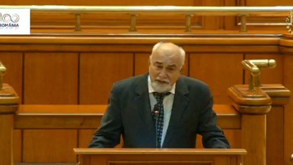 varujan-vosganian_53727300