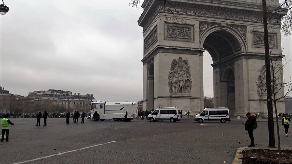 proteste_arc_de_triumf_franta_94953700