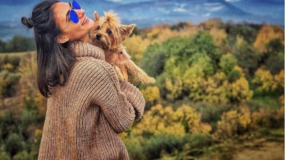 laura-tasha_76330400