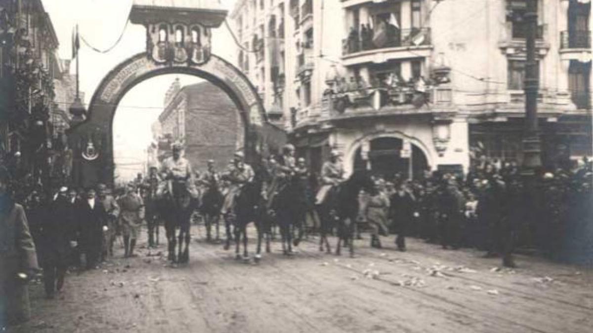 1-decembrie-1918-intoarcerea-regilor-romaniei-mari-18468075_01251000