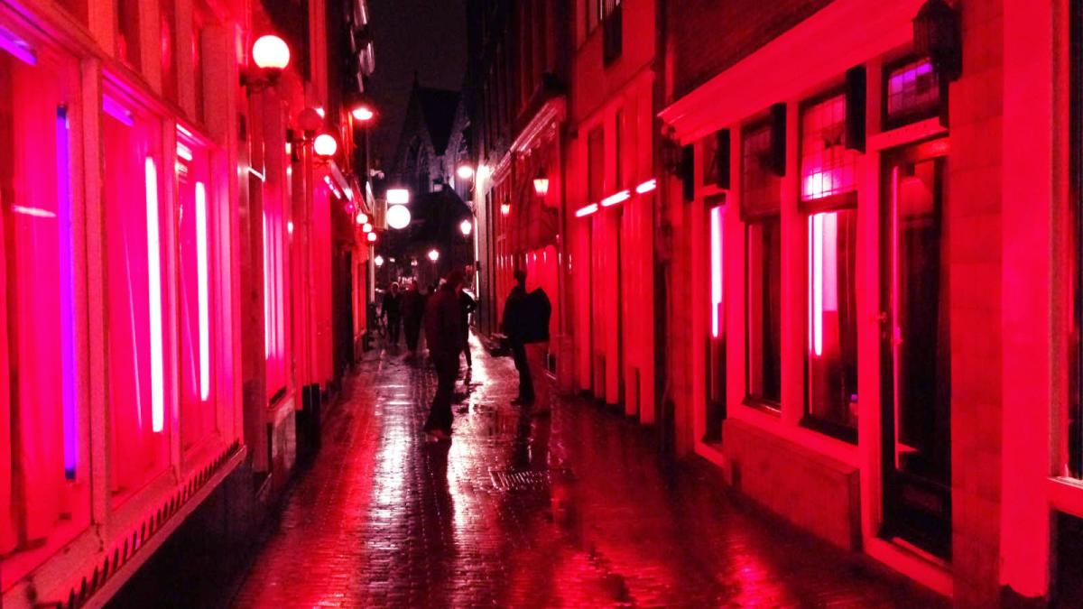 distructul-rosu_30455900