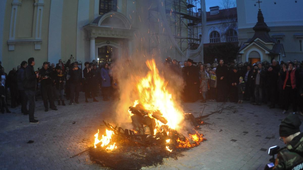 badnjakul-craciun-rit-vechi_99844000