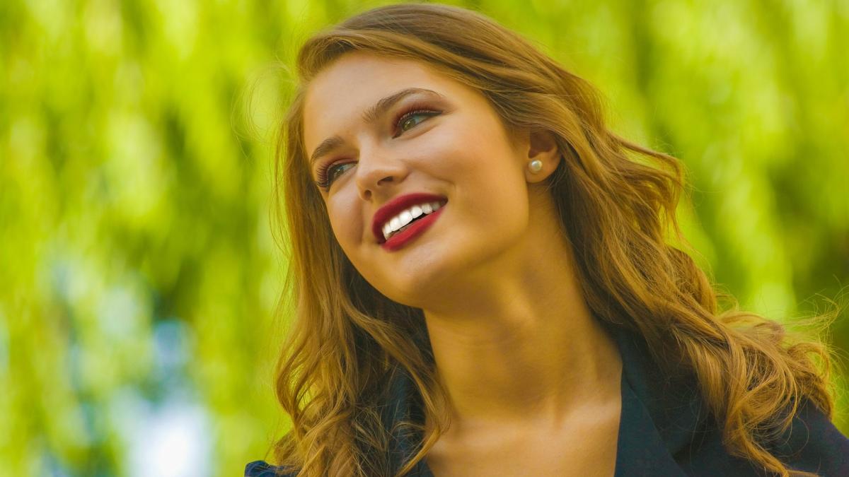 femeie-frumoasa_72242400