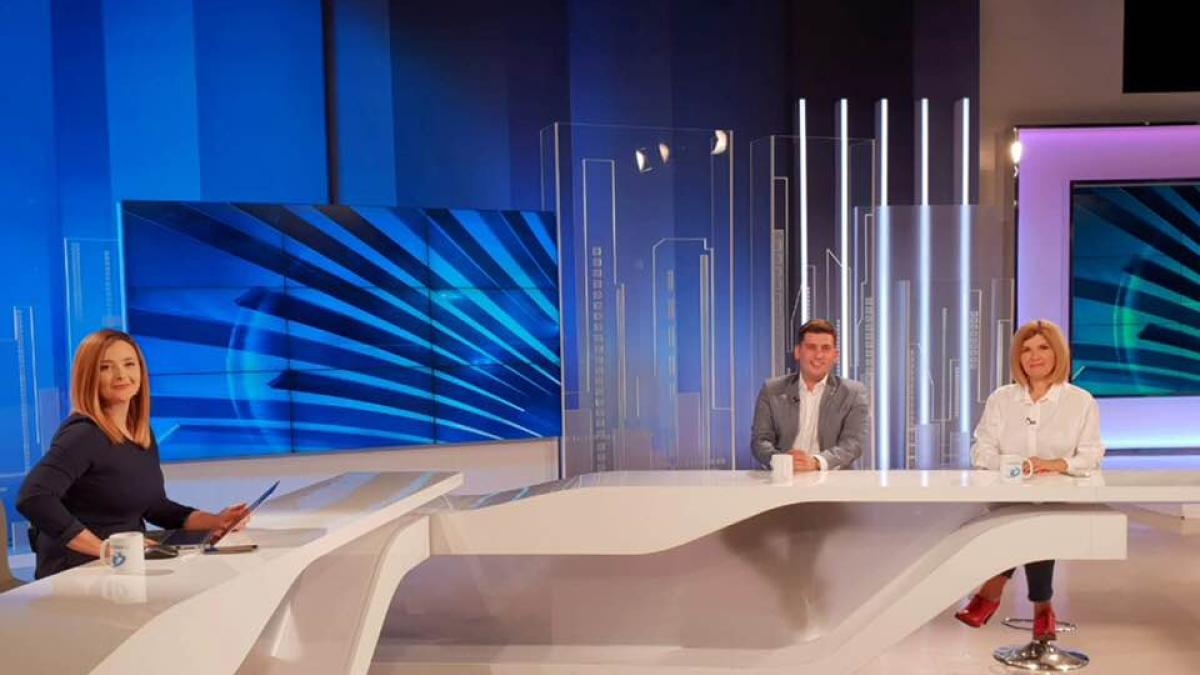 elena-cristian-ana-maria-roman_46716800