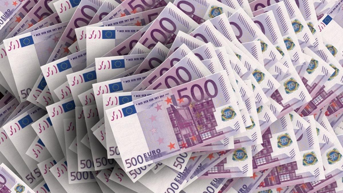 euro_500_bancnote_bani_76850900
