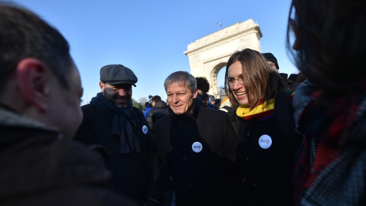dacian-ciolos-1-decembrie-2018_99694700