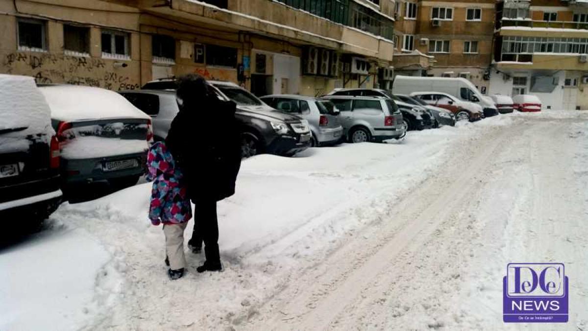 zapada_iarna_strada_masini_08_elevi_96591500