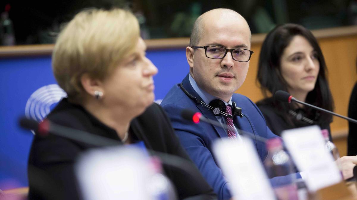 andi_cristea_55886900