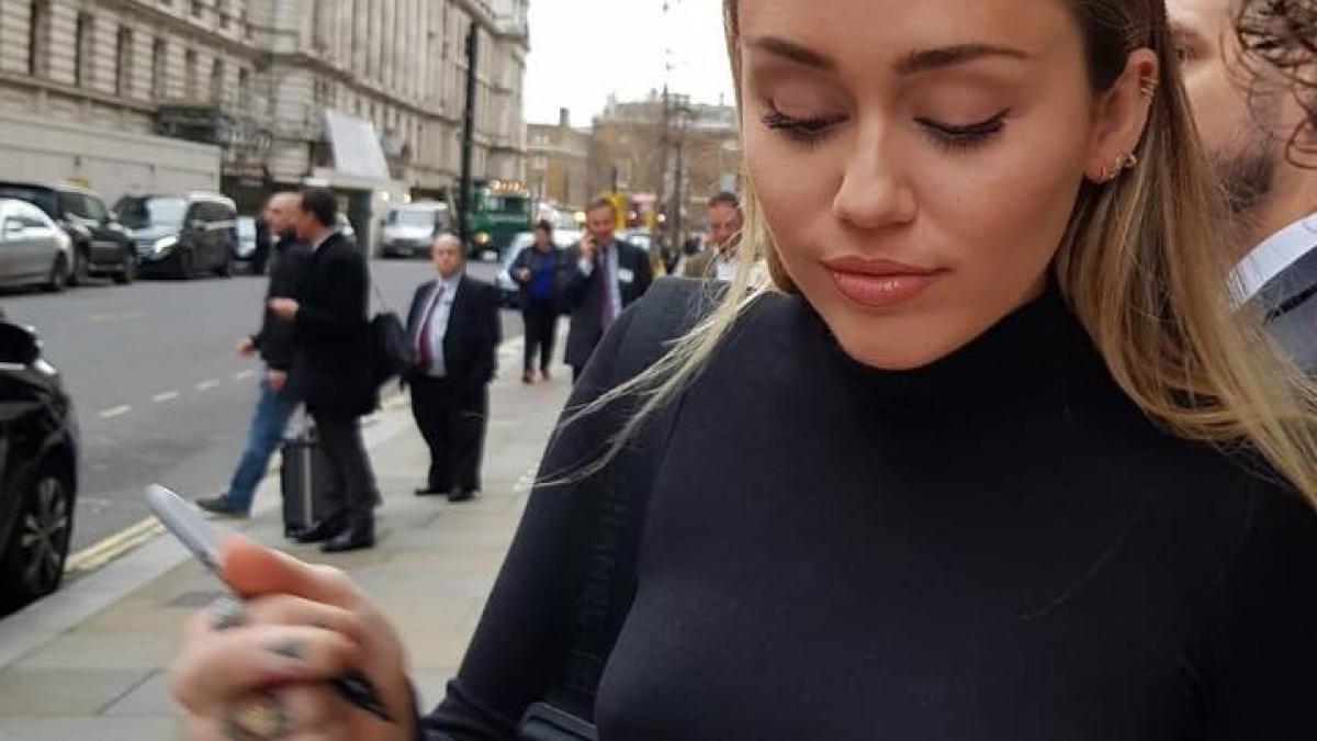 miley-cyrus_79261900