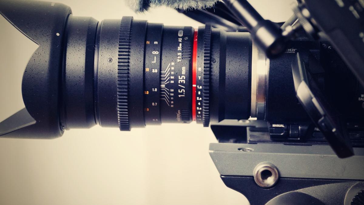 camera-video_93470900