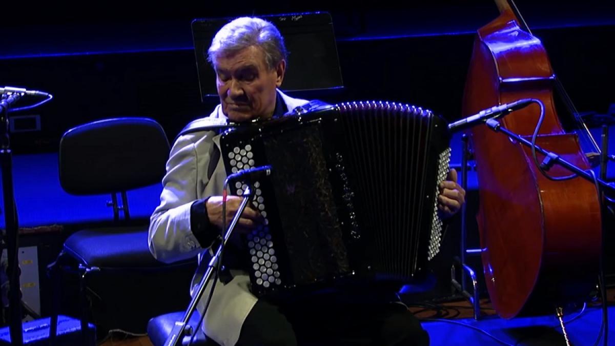 marcel_azzola_47983500