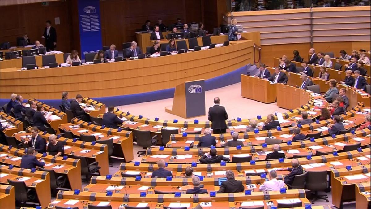 parlamentul_european-dis_57815400