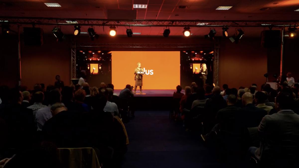 anca-paduraru-plus_38785100