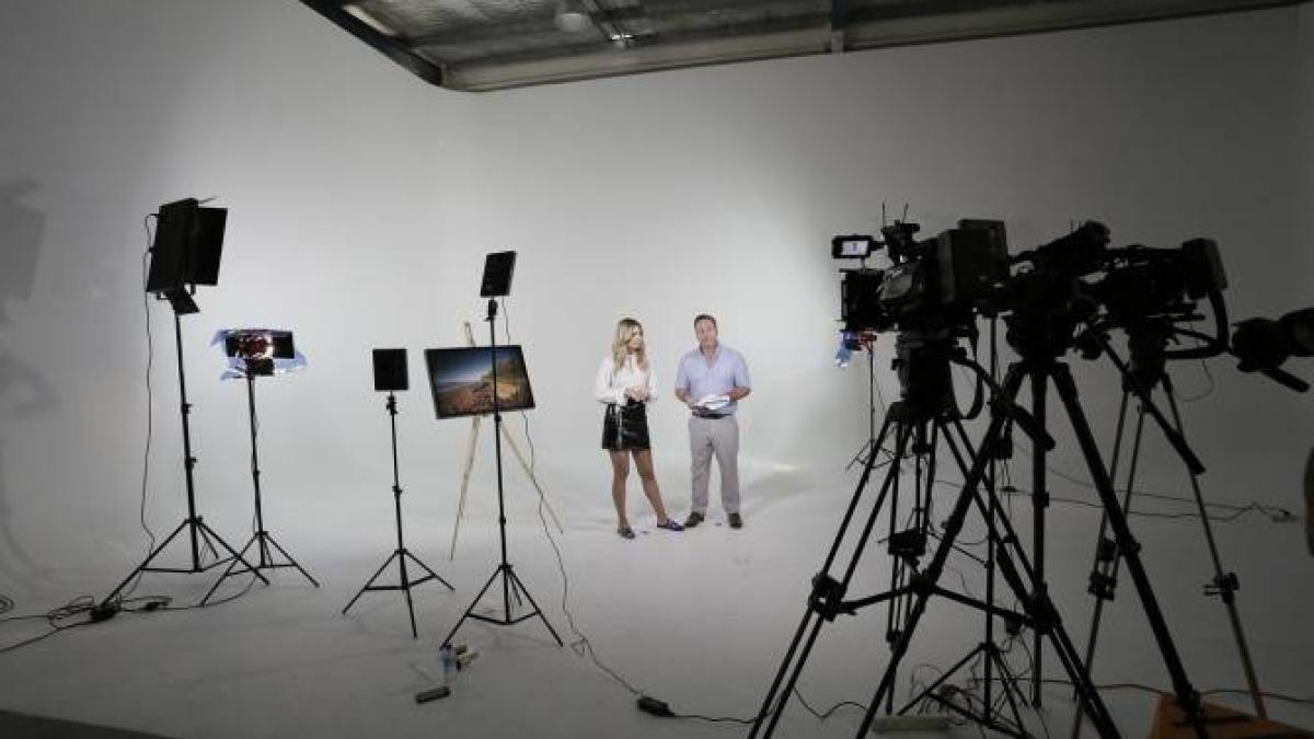 tripod_3364540_1280_83356300_08168700