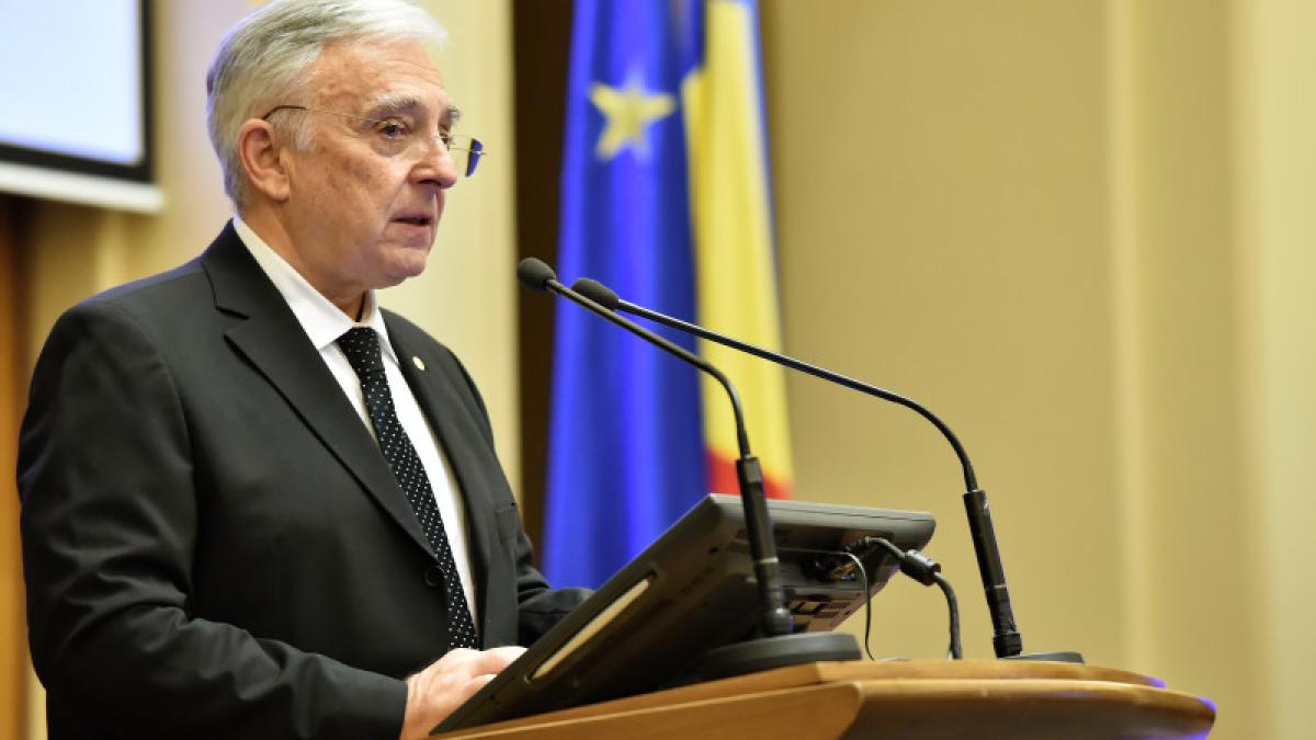 mugur_isarescu_44080600