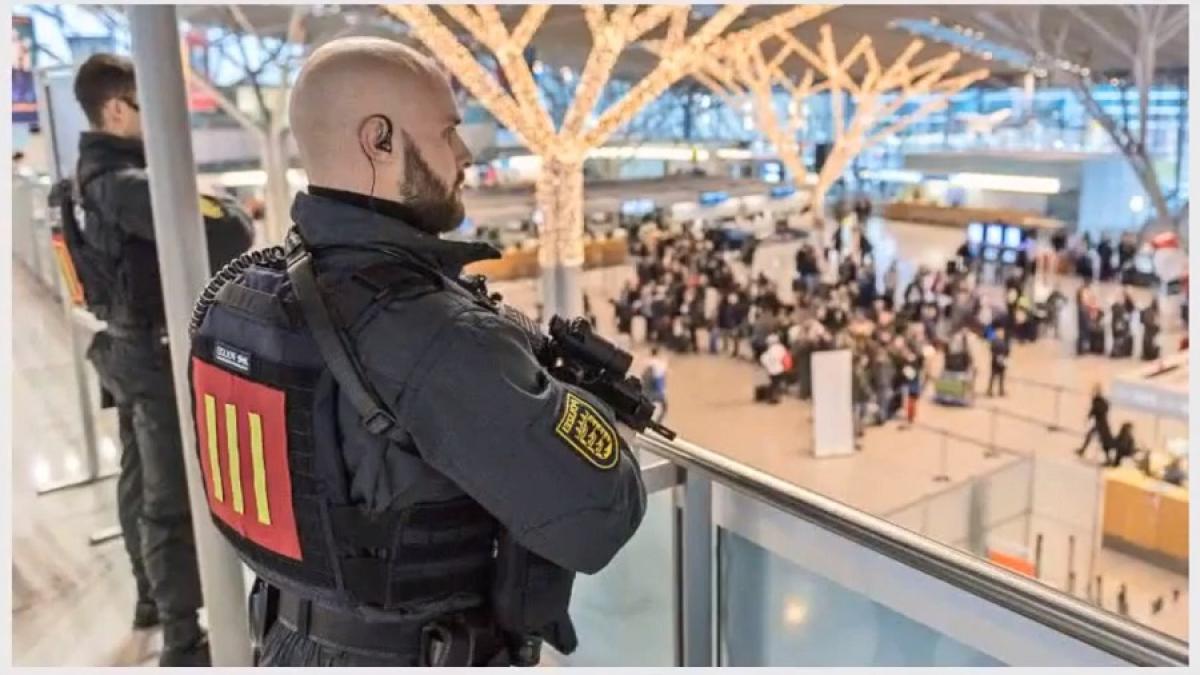 politie_aeroport_59401800