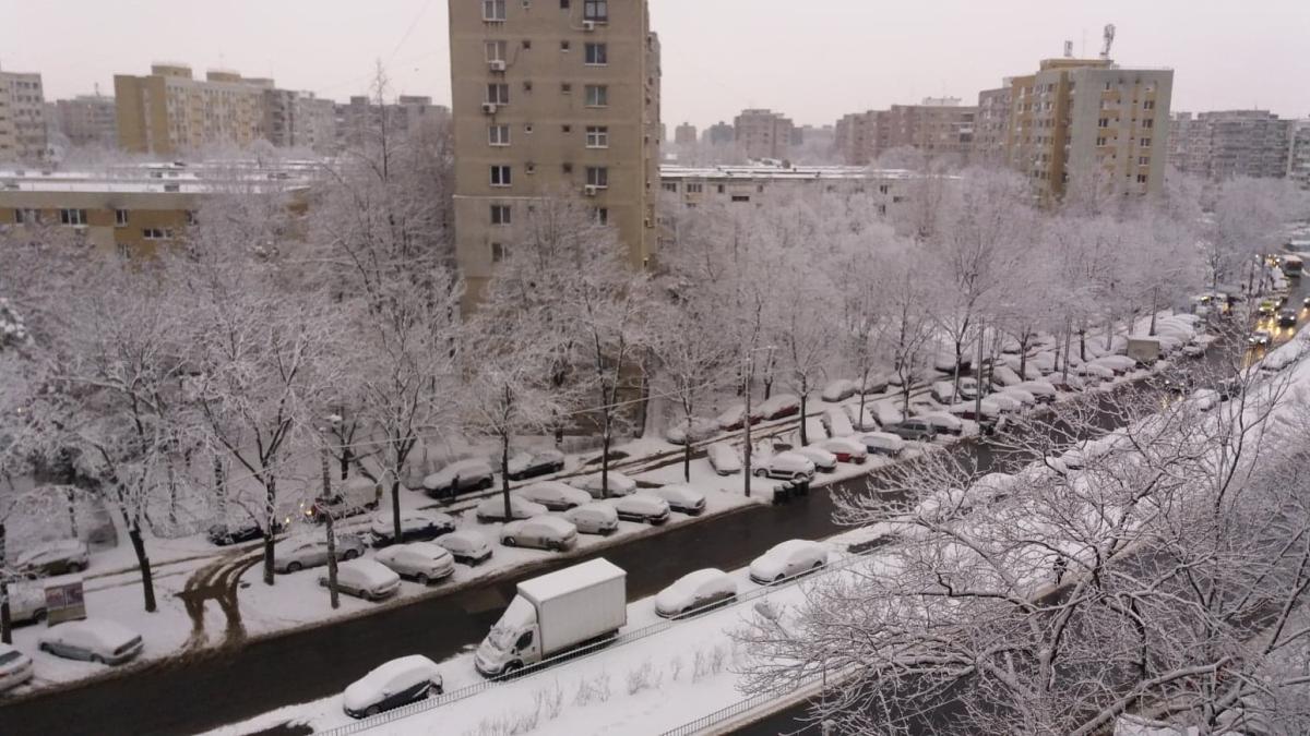 iarna_zapada_meteo_strada_masini_003_07371900