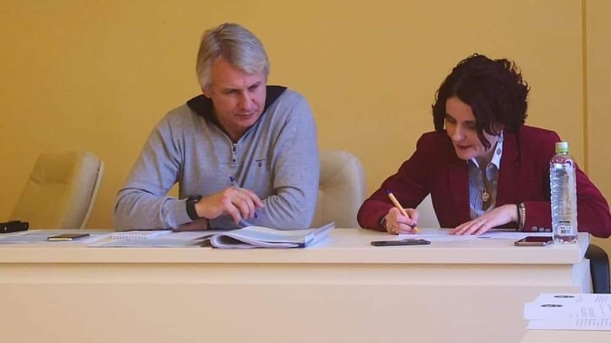 eugen-teodorovici---madalina-turza_61356500