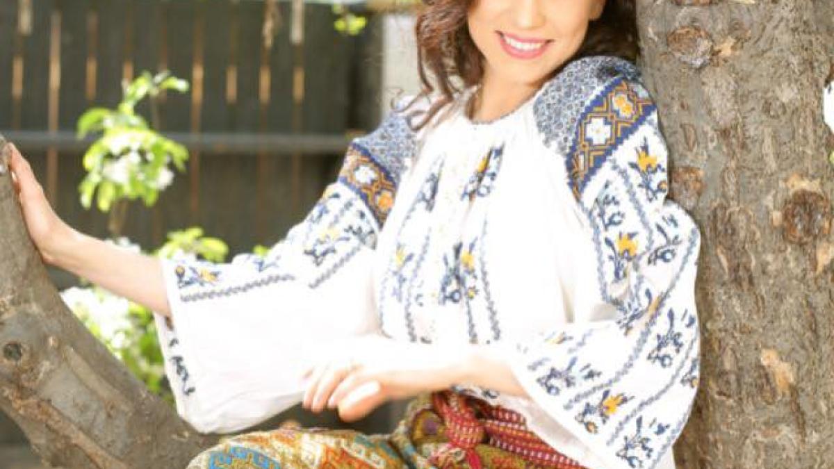 olivia-steer_74694400