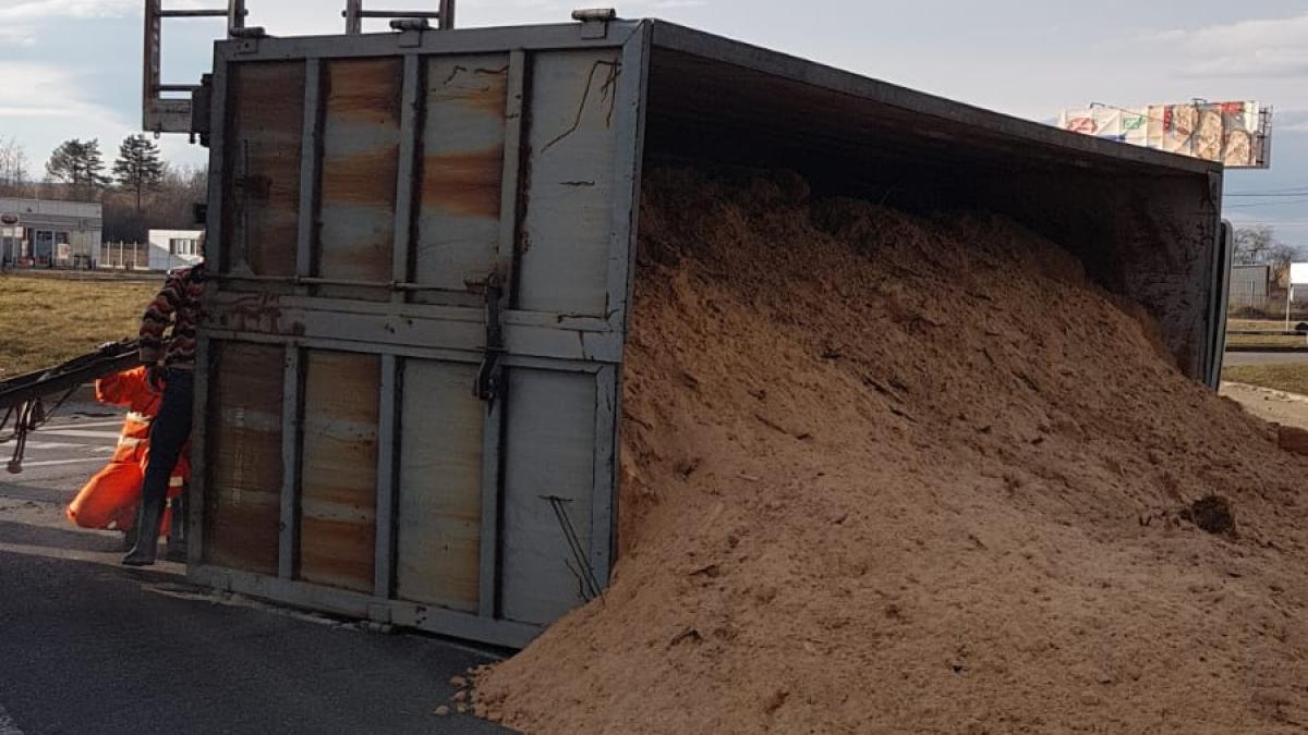 tir-rasturnat_32056500