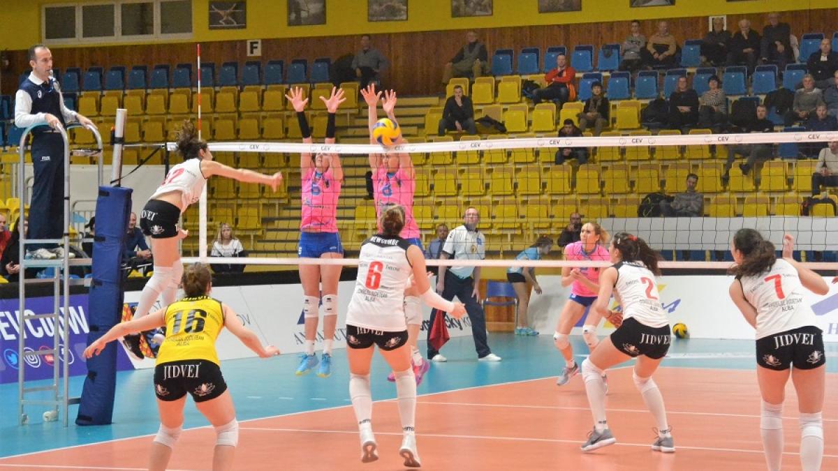 volei_feminin_blaj_34945000