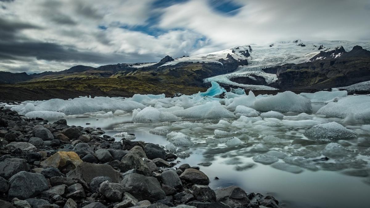 gheata_ocean_plaja_pietre_81794900