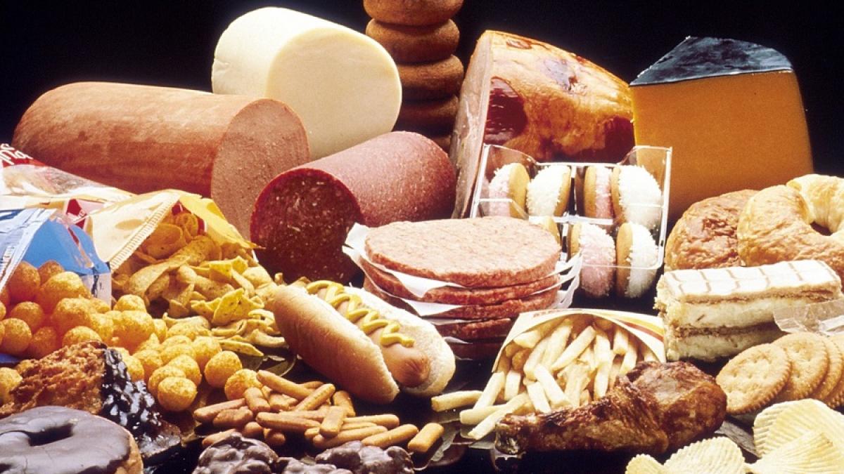 mancare_grasa_procesata_50062900