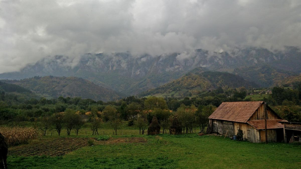 romania-comuna_80676800