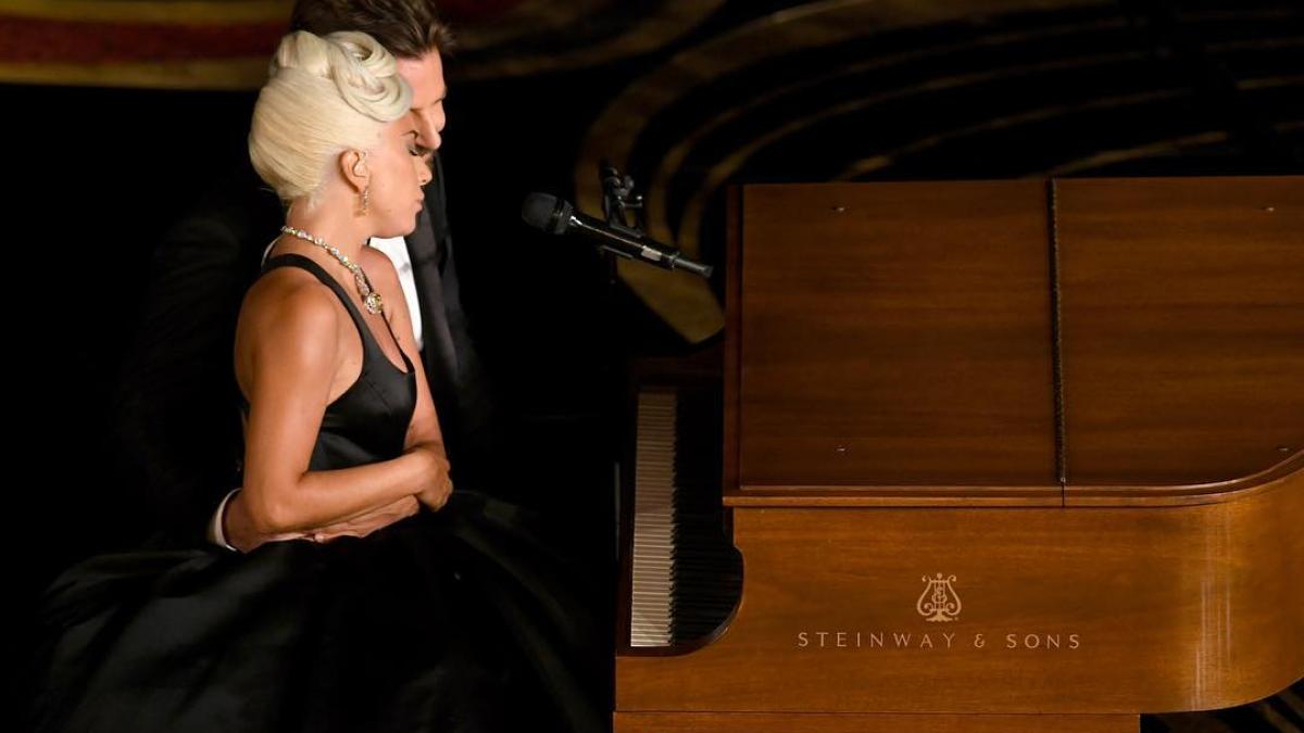 lady-gaga-bradley-cooper_30176700