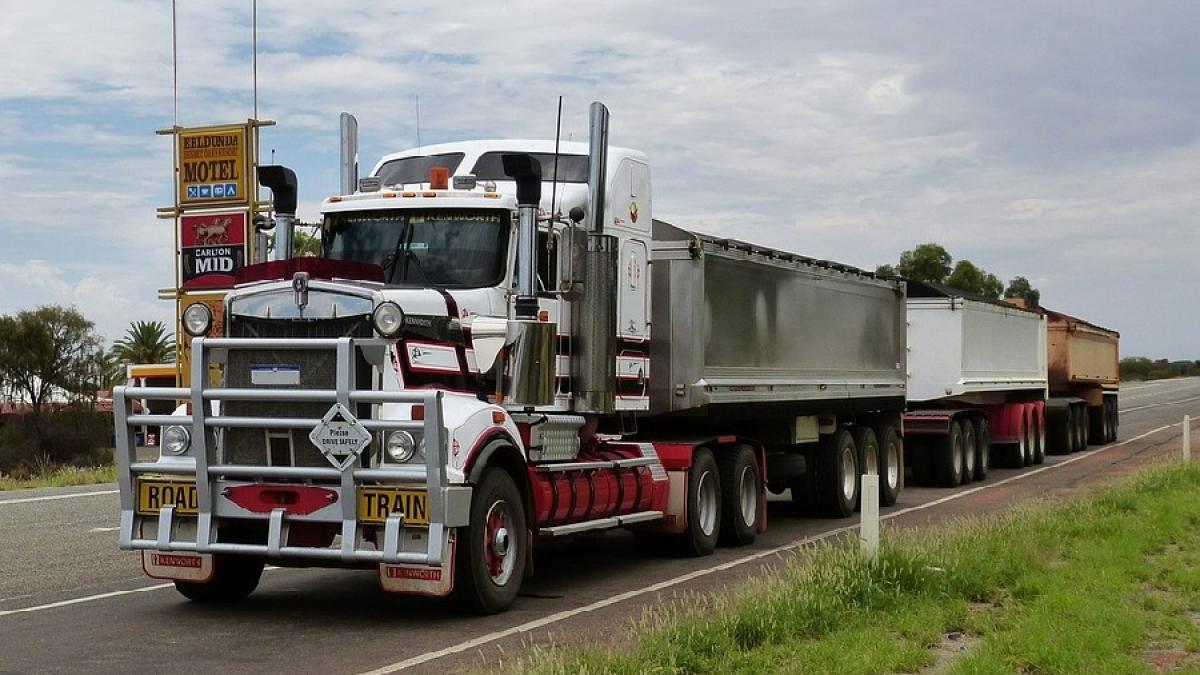 truck_trailer_33723900