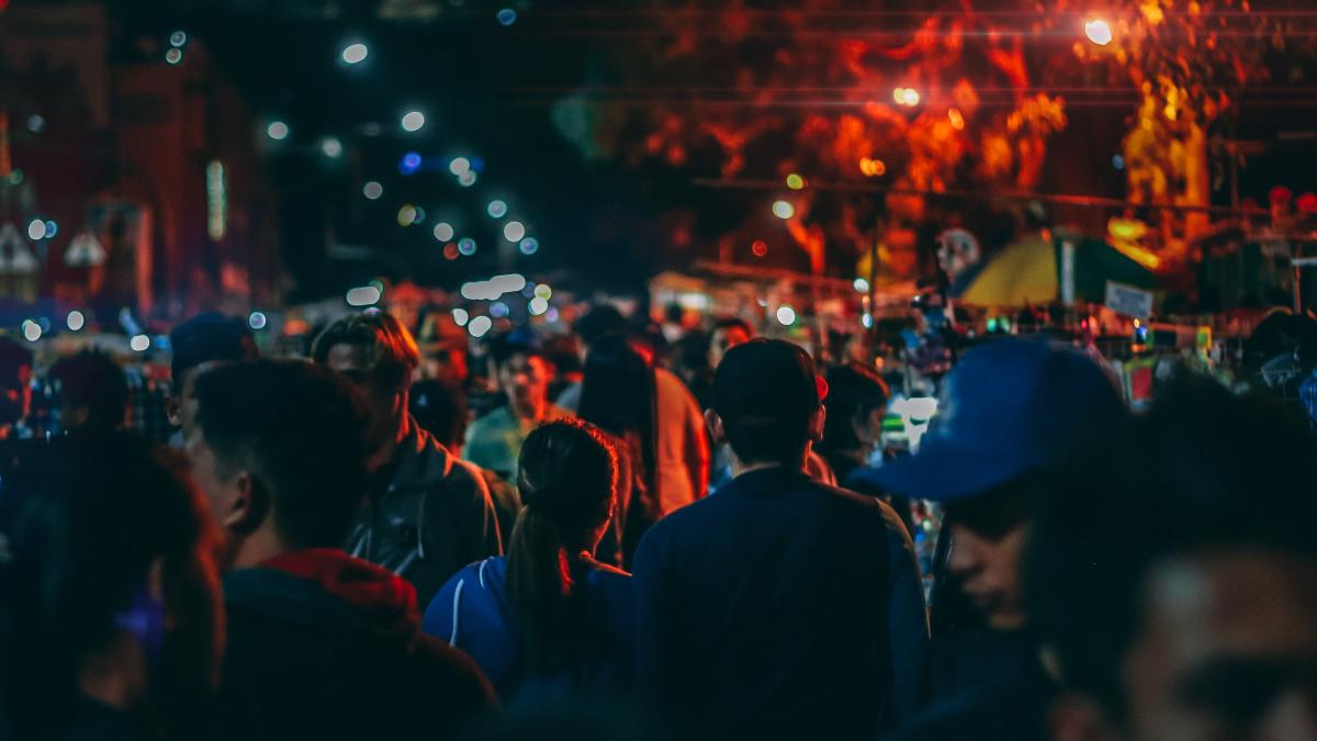 blur-busy-street-city-life-1472334_21514600